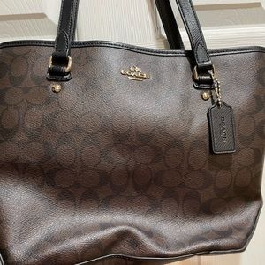 Coach shoulder bag